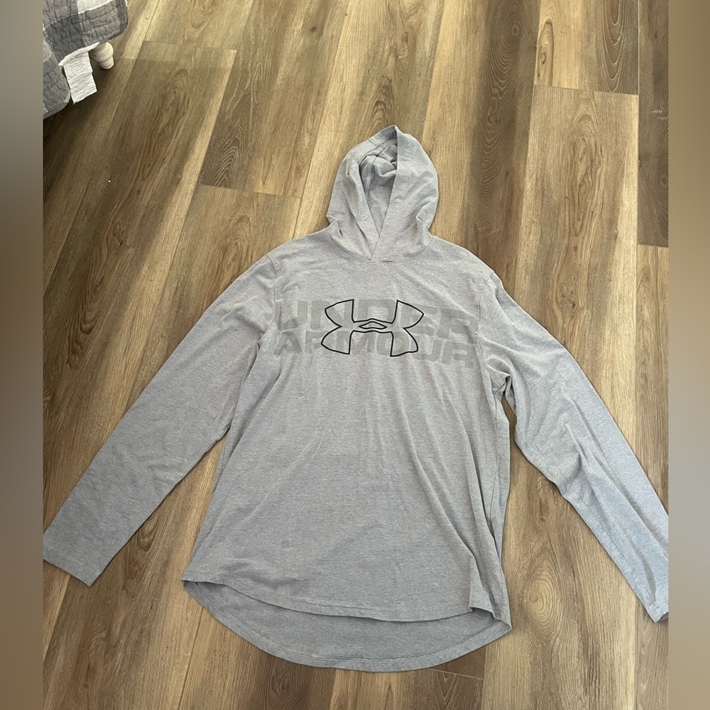Grey Under Armour Longsleeve Shirt